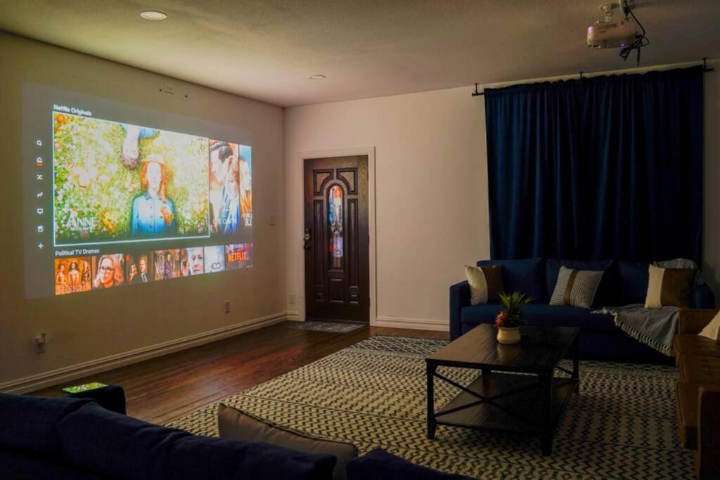 Dallas 4Br Large Yard W Hot Tub , Fire Pit And Basketball Hoop Exterior photo